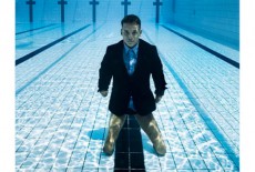 Vượt lên số phận: Khuyết tật tứ chi vẫn đăng quang kiện tướng bơi lội
