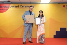Cô sinh viên khiếm thị chinh phục học bổng toàn phần của ĐH RMIT Việt Nam