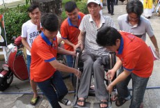 Người khuyết tật vẫn khó tiếp cận công trình công cộng