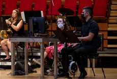 Công nghệ giúp người khuyết tật chơi nhạc bằng mắt